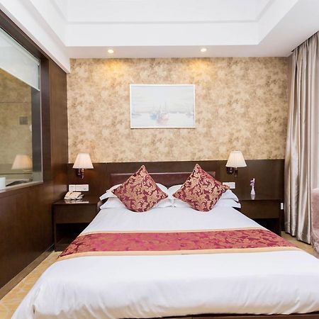 Shanghai Yueshangju Holiday Hotel Exterior photo