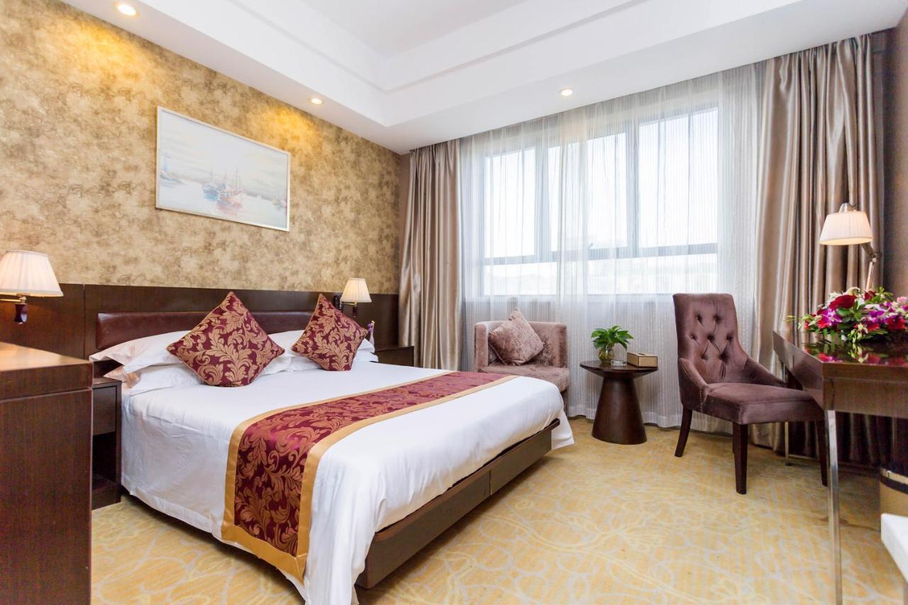 Shanghai Yueshangju Holiday Hotel Exterior photo